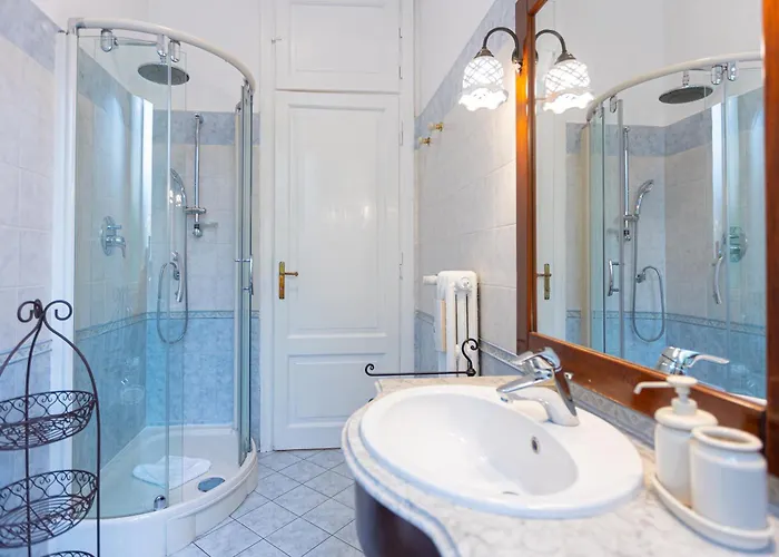 Clodia 5 By In Apartment *